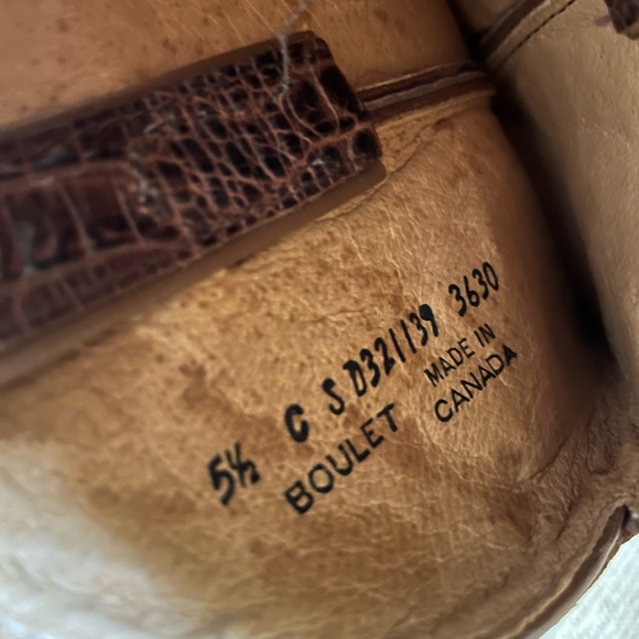 Beautiful brown cowboy boots. Only worn once. - Picture 3 of 5